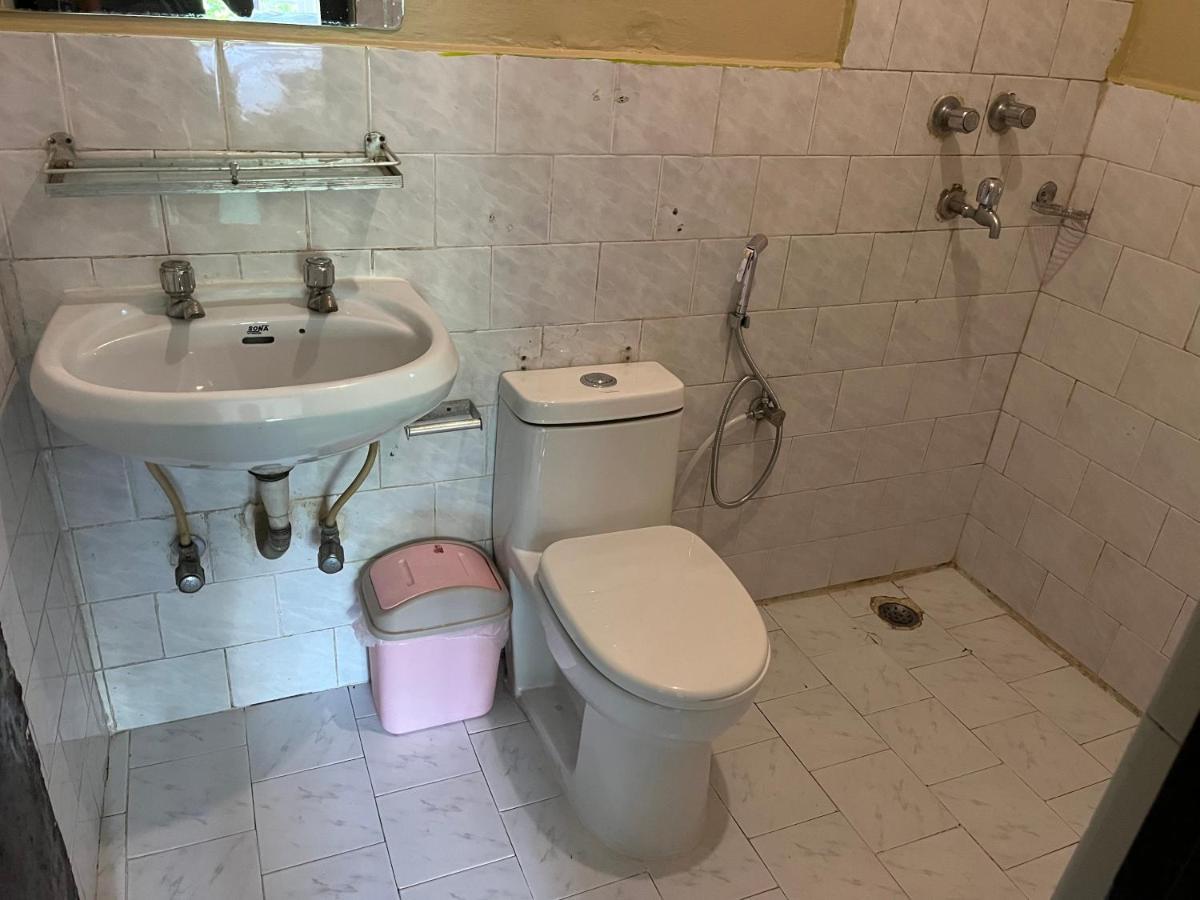 Nepali Cottage Guest House Pokhara Buitenkant foto
